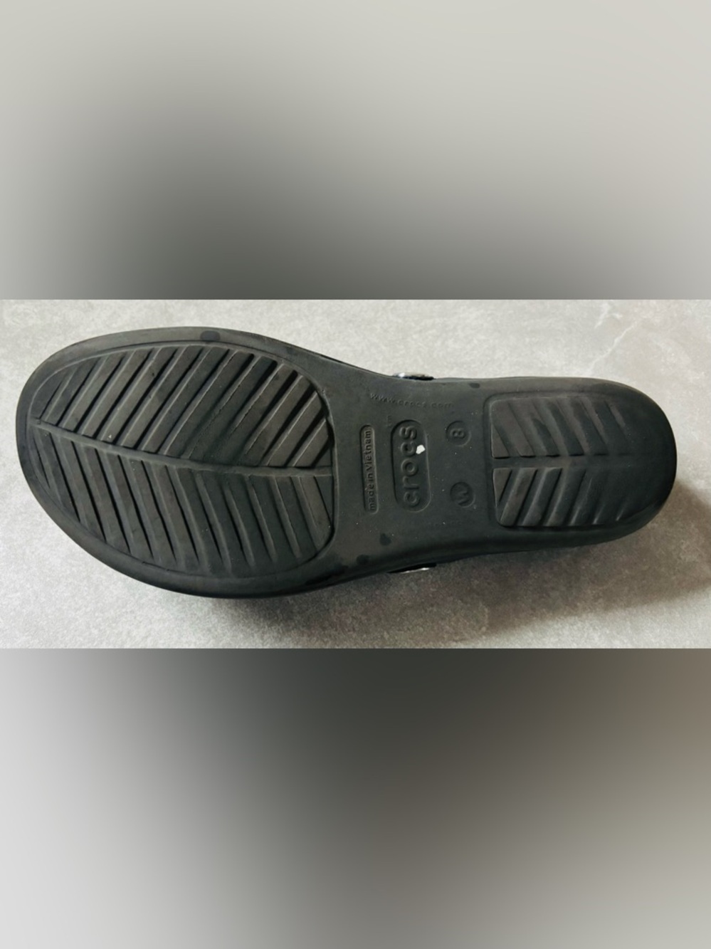 Crocs Sanrah Silver Circle Wedge Sandals - Picture 10 of 11